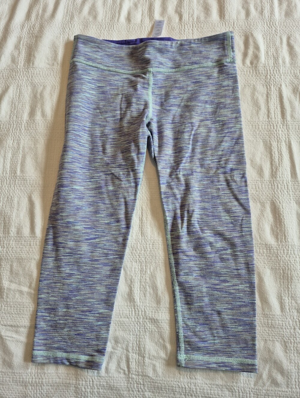 Ivivva girls size 14 purple and mint capri leggings GUC